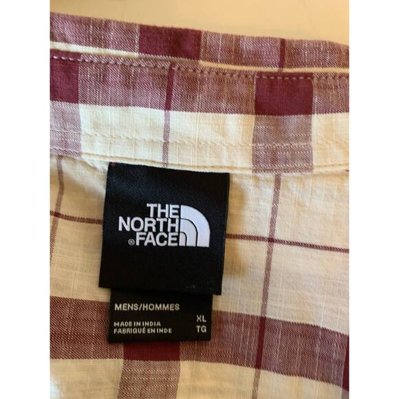 The North Face short sleeve plaid button up shirt size xl - Picture 2 of 6